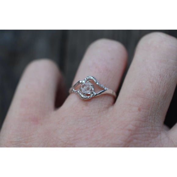 Engagement rings, raw diamond ring, raw stone ring, alternative engageme… - Picture 4 of 4